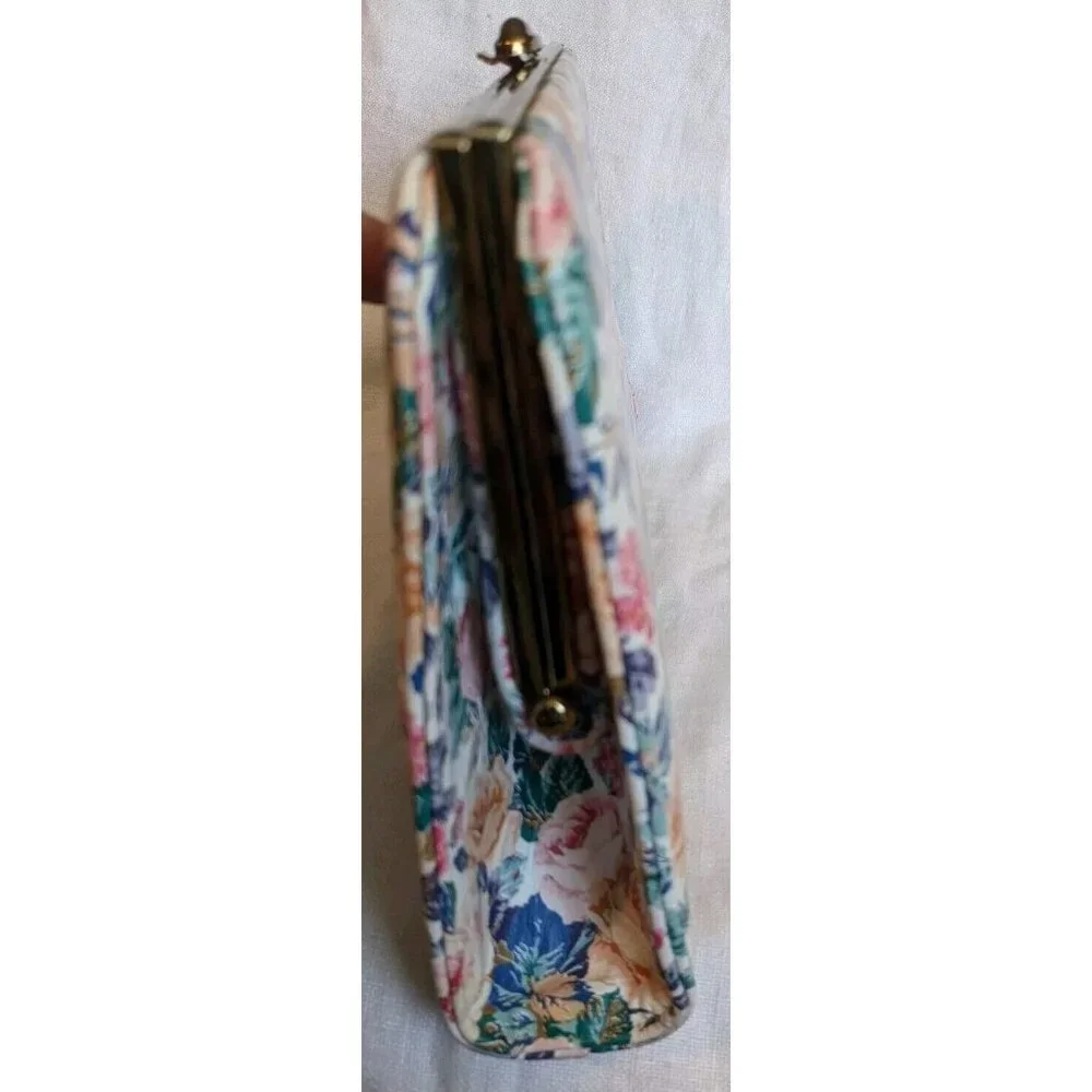 Unbranded floral roses